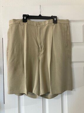 Tommy Bahama Men's Khaki Dress Shorts Like New
